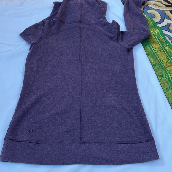 Lululemon Reversible Cowl Neck Sweatshirt - Picture 8 of 9
